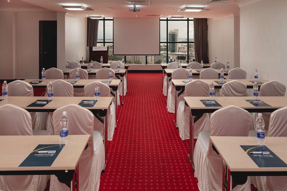 Golden Tulip Dar Es Salaam City Center Hotel Exterior photo
