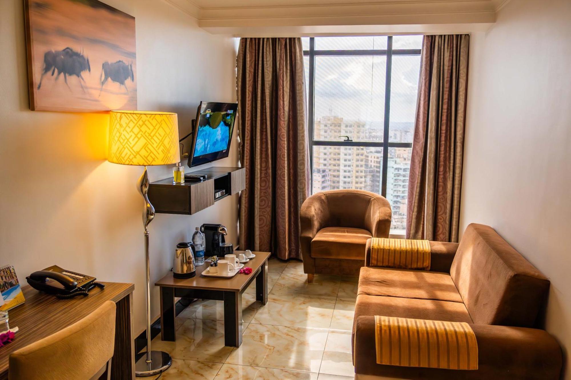 Golden Tulip Dar Es Salaam City Center Hotel Exterior photo