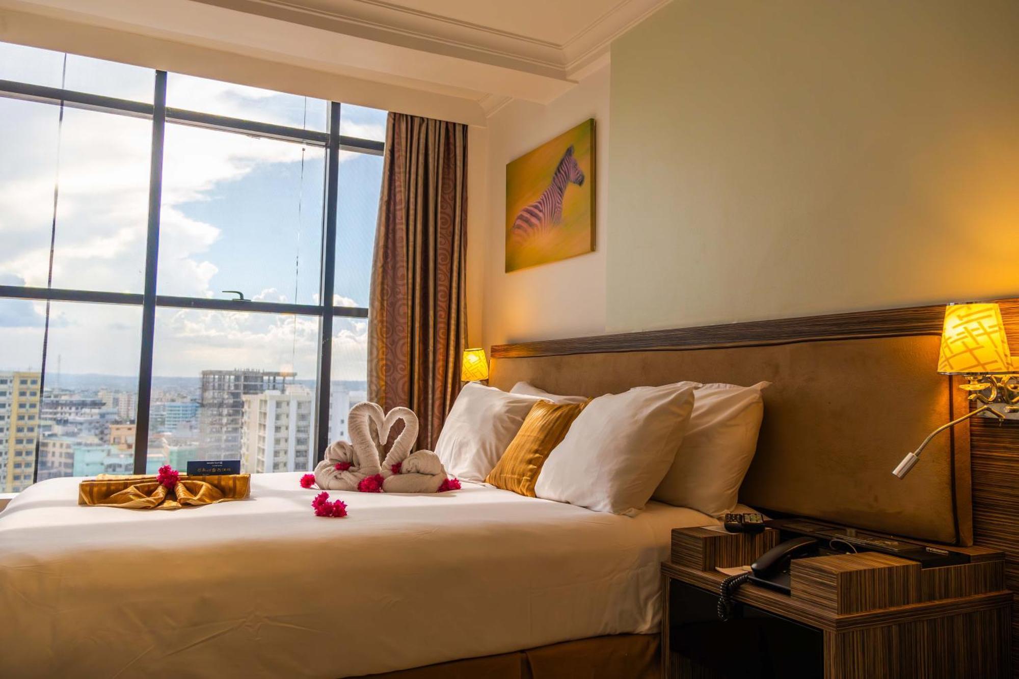 Golden Tulip Dar Es Salaam City Center Hotel Exterior photo