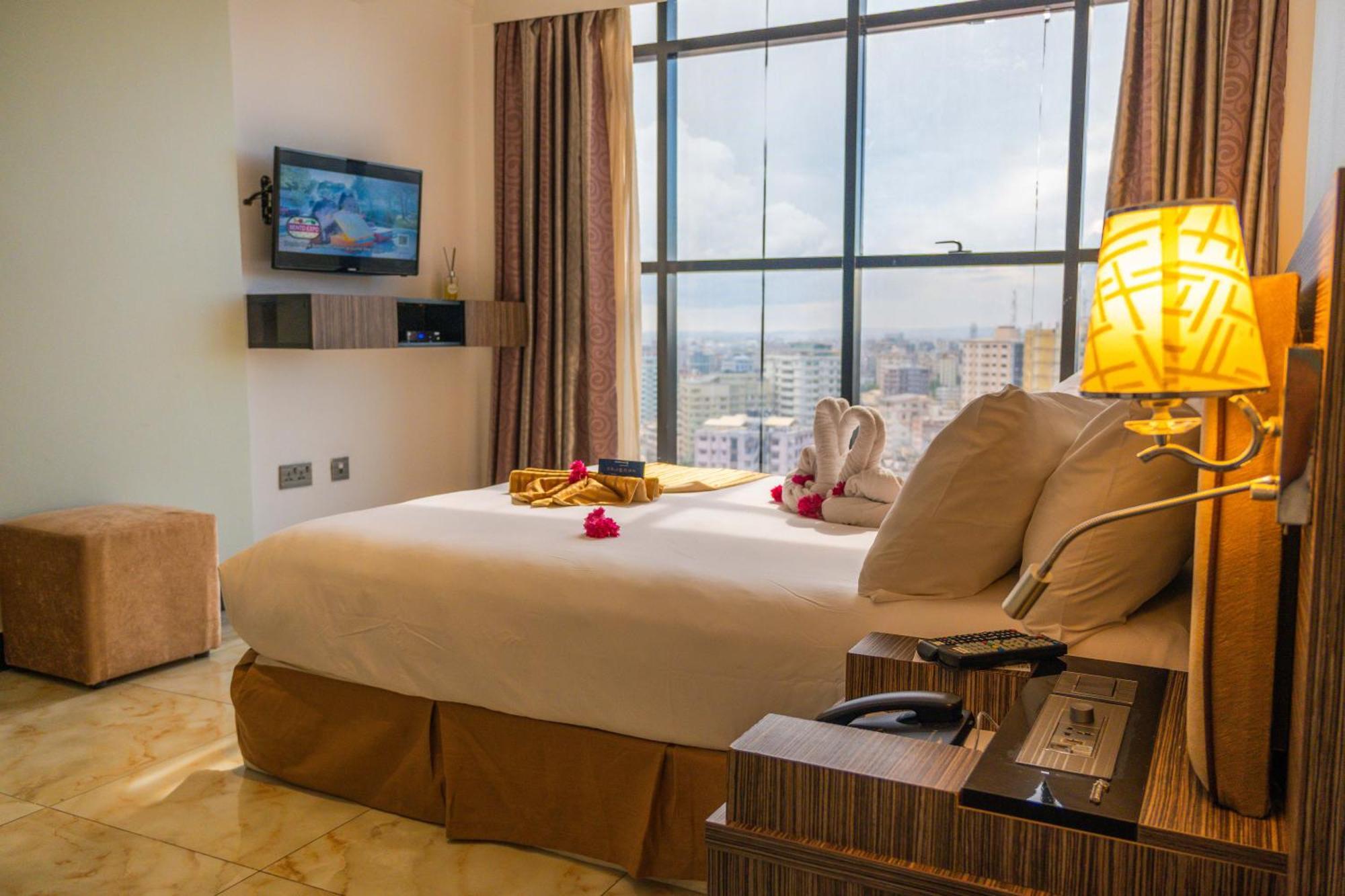 Golden Tulip Dar Es Salaam City Center Hotel Exterior photo